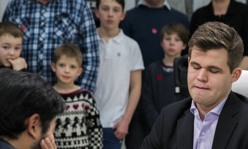 image: Carlsen åpnet med remis
