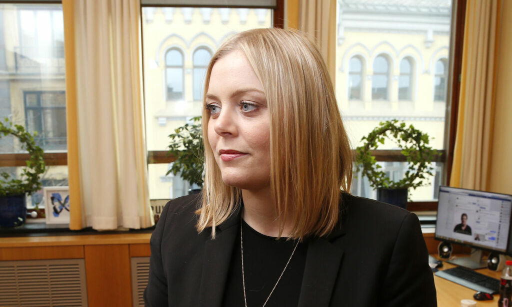 image: Høyre-kvinner egger til biobråk: Barnløse Tina (31) håper partiet snur