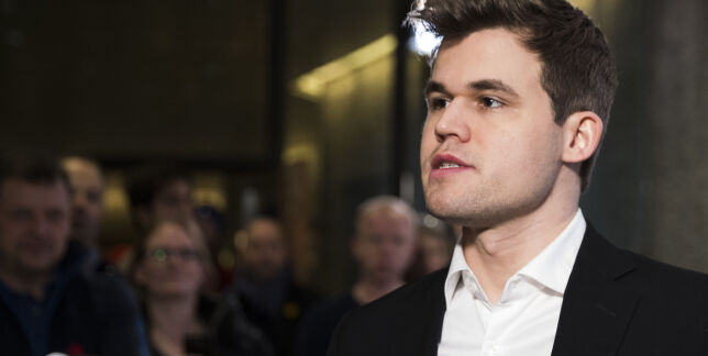 image: Carlsen uoffisiell verdensmester