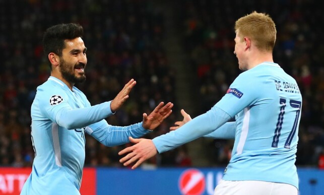 ÅPNET SCORINGSBALLET: Ilkay Gundogan sendte City i føringen ved en heading. Kevin De Bruyne slo den målgivende pasningen. Foto: Kieran McManus / BPI / REX / Shutterstock / NTB Scanpix ÅPNET SCORINGSBALLET: Ilkay Gundogan sendte City i føringen ved en heading. Kevin De Bruyne slo den målgivende pasningen. Foto: Kieran McManus / BPI / REX / Shutterstock / NTB Scanpix