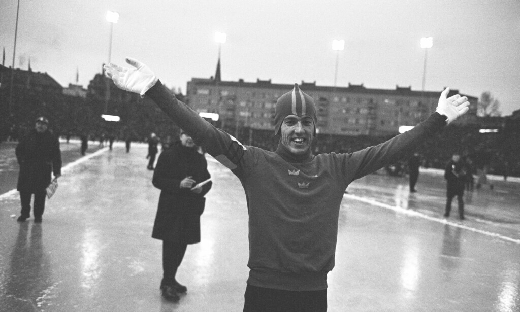 SKØYTEHELTEN: Jonny Nilsson ble selve symbolet på en skøytehelt i Sverige. Her har han satt verdensrekord på 5000 meter på Bislett. Foto: NTB Scanpix SKØYTEHELTEN: Jonny Nilsson ble selve symbolet på en skøytehelt i Sverige. Her har han satt verdensrekord på 5000 meter på Bislett. Foto: NTB Scanpix
