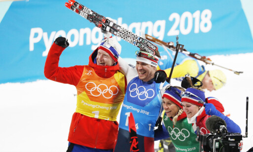 SØLV: De norske skiskytterne tok sølv i mixed stafett. Foto: Bjørn Langsem/Dagbladet SØLV: De norske skiskytterne tok sølv i mixed stafett. Foto: Bjørn Langsem/Dagbladet