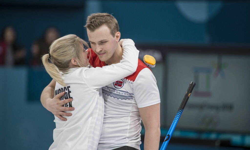 image: Norsk medalje i curling! Russerne ble disket