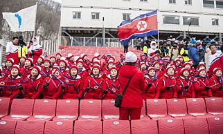 image: Nye detaljer avslørt om Nord-Koreas mystiske cheerleadere