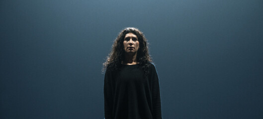 I form og i handling går Det Norske Teatrets «Antigone» inn til det grunnleggende I form og i handling går Det Norske Teatrets «Antigone» inn til det grunnleggende