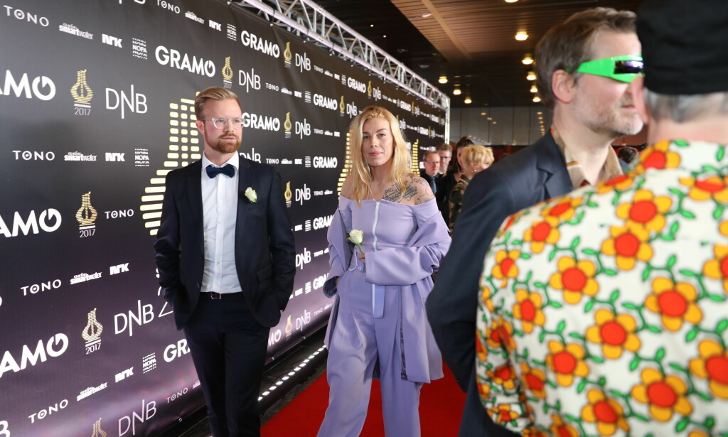 SPELLEMANN-UTDELINGEN: Artisten Gabrielle kom til Oslo konserthus sammen med en kompis. Foto: Christian Roth Christensen / Dagbladet SPELLEMANN-UTDELINGEN: Artisten Gabrielle kom til Oslo konserthus sammen med en kompis. Foto: Christian Roth Christensen / Dagbladet