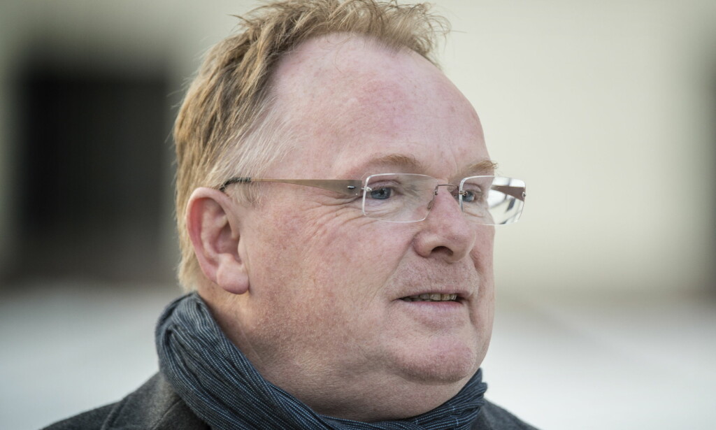 FISKEPRESS: Fiskeriminister Per Sandberg sier han fikk beskjed av Indonesias handelsminister om at et norsk palmeoljeforbud kan føre til å Indonesia slutter å kjøpe fisk fra Norge. Foto: Hans Arne Vedlog / Dagbladet . FISKEPRESS: Fiskeriminister Per Sandberg sier han fikk beskjed av Indonesias handelsminister om at et norsk palmeoljeforbud kan føre til å Indonesia slutter å kjøpe fisk fra Norge. Foto: Hans Arne Vedlog / Dagbladet .