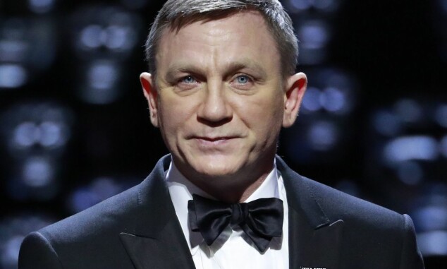 HOVEN?: Flere Twitter-brukere mener at Daniel Craig så oppblåst ut i ansiktet - som om han hadde hatt en allergisk reaksjon - under BAFTA Awards nylig. Foto: NTB scanpix HOVEN?: Flere Twitter-brukere mener at Daniel Craig så oppblåst ut i ansiktet - som om han hadde hatt en allergisk reaksjon - under BAFTA Awards nylig. Foto: NTB scanpix