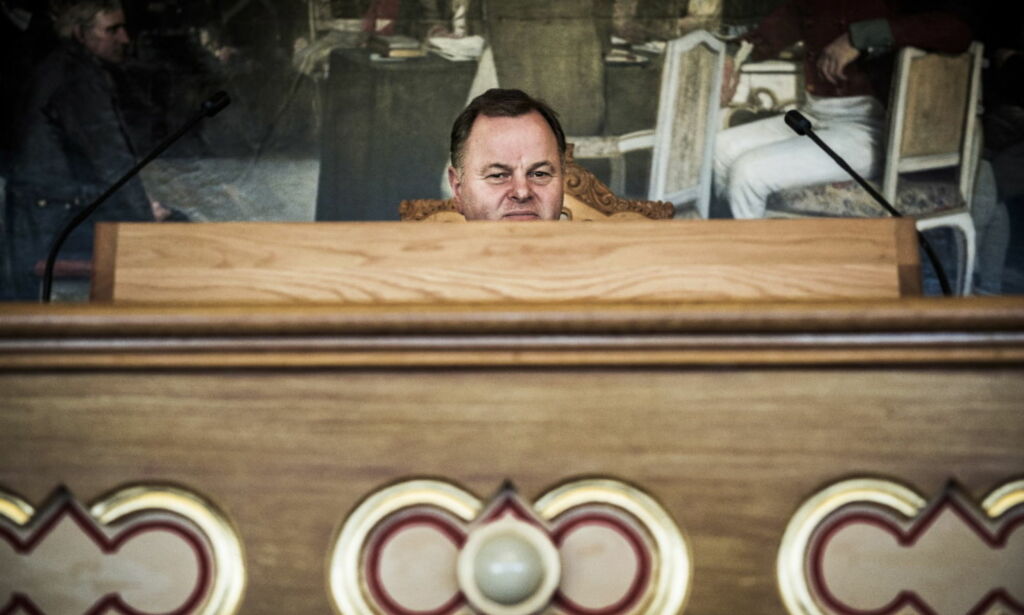 image: Det gikk ni måneder uten at Stortingets presidentskap så på byggesaken