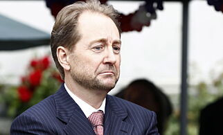 image: Røkke stoppet bok. Nå legger han den ut gratis