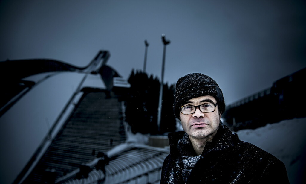 ÅSTEDET: I «Sporvekslingsmordet» har Hans Olav Lahlum lagt drapet til skiløypene rundt Holmenkollbakken. FOTO: Christian Roth Christensen. ÅSTEDET: I «Sporvekslingsmordet» har Hans Olav Lahlum lagt drapet til skiløypene rundt Holmenkollbakken. FOTO: Christian Roth Christensen.