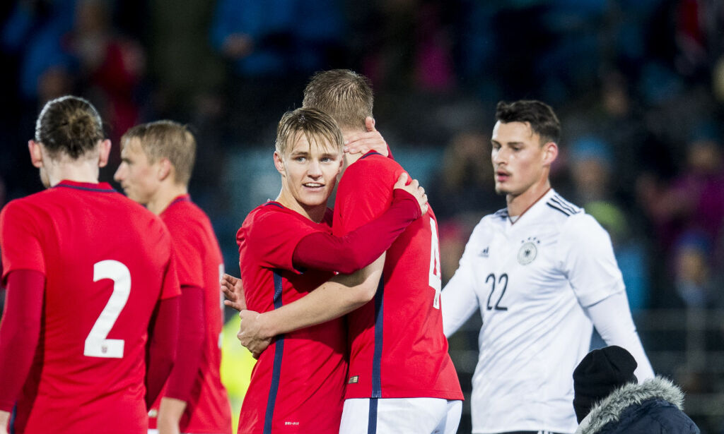 image: Ødegaard og Ajer er inne hos Lagerbäck