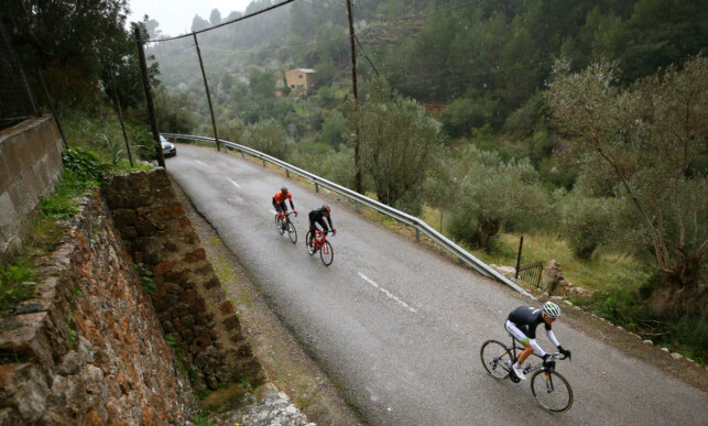 I BRUDD: Sindre Skjøstad Lunke (fremst) på offensiven under Trofeo Serra de Tramuntana. FOTO: Tim de Waele (TDWSport.com) I BRUDD: Sindre Skjøstad Lunke (fremst) på offensiven under Trofeo Serra de Tramuntana. FOTO: Tim de Waele (TDWSport.com)