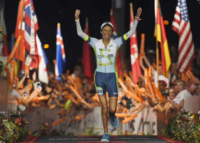 STERK DRIVKRAFT: Høsten 2016, fem år etter brannen, fullførte Turia Pitt konkurransen Ironman World Championship Triathlon i Kailua-Kona på Hawaii. Foto: NTB Scanpix STERK DRIVKRAFT: Høsten 2016, fem år etter brannen, fullførte Turia Pitt konkurransen Ironman World Championship Triathlon i Kailua-Kona på Hawaii. Foto: NTB Scanpix