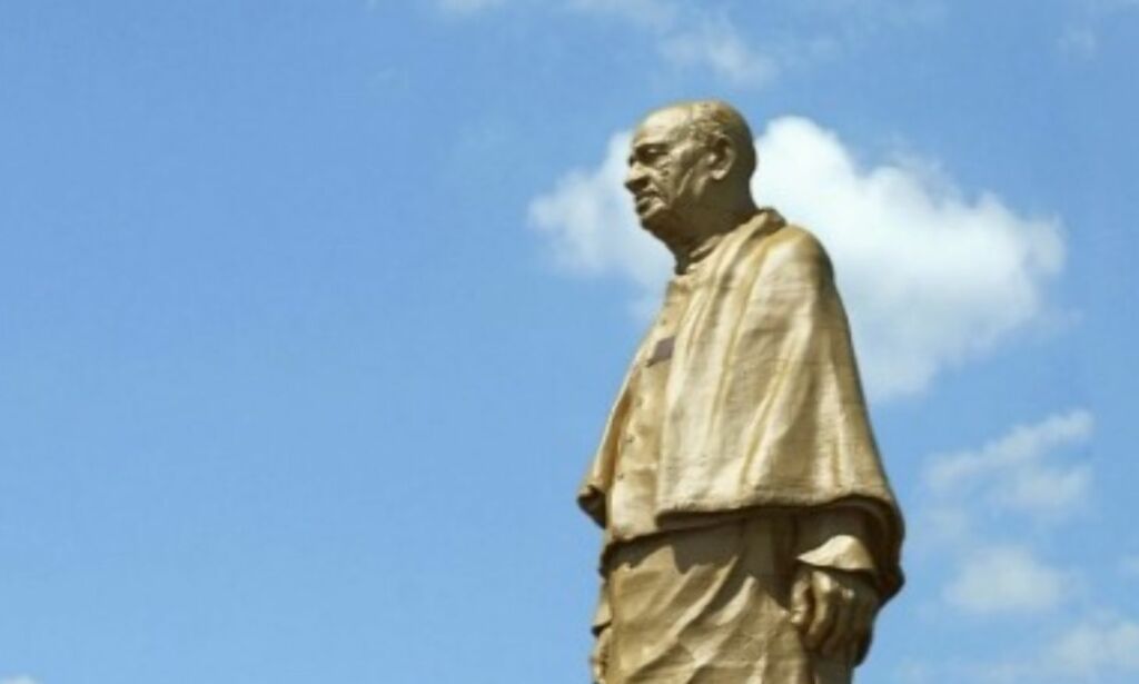 image: Verdens største statue blir dobbelt så høy som Frihetsgudinnen. Det skaper bråk