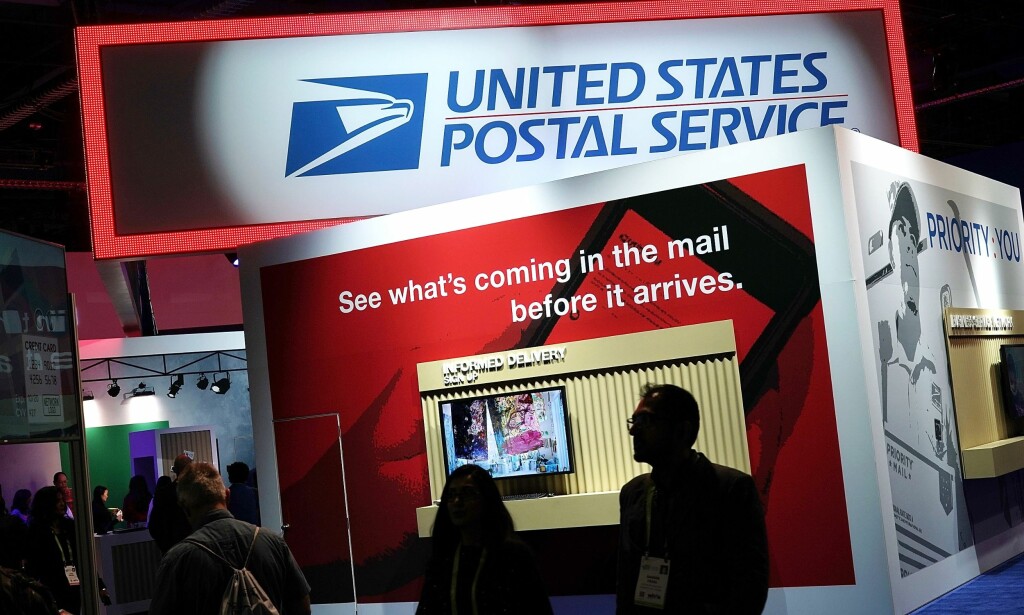 UENIGE: U.S. Postal Service - det føderale postvesenet i USA - medgir at de har økonomiske problemer, men sier det skyldes andre faktorer enn pakkene fra Amazon. Foto: Alex Wong / Getty / AFP / NTB Scanpix UENIGE: U.S. Postal Service - det føderale postvesenet i USA - medgir at de har økonomiske problemer, men sier det skyldes andre faktorer enn pakkene fra Amazon. Foto: Alex Wong / Getty / AFP / NTB Scanpix