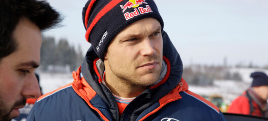 Mikkelsen i bakleksa i Rally Korsika Mikkelsen i bakleksa i Rally Korsika