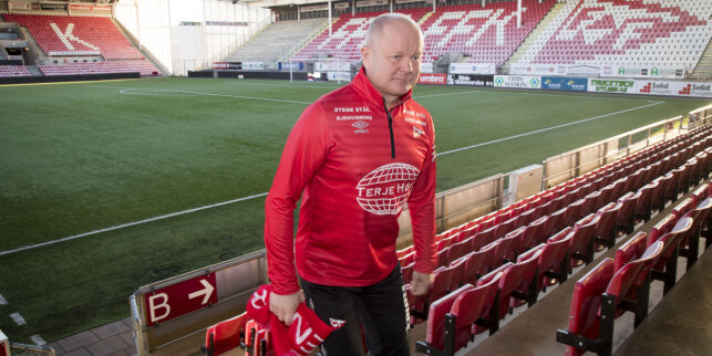 image: På tribunen er FFK allerede tilbake i Eliteserien