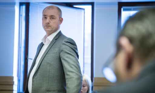 OPPSAGT: Kalde fronter da administrerende direktør i Norske Sjømatbedrifters Landsforening (NSL), Robert Eriksson, og Frode Reppe møttes før dag tre av arbeidsrettssaken som pågår i Søt-Trøndelag tingrett. Foto: Øistein Norum Monsen/Dagbladet OPPSAGT: Kalde fronter da administrerende direktør i Norske Sjømatbedrifters Landsforening (NSL), Robert Eriksson, og Frode Reppe møttes før dag tre av arbeidsrettssaken som pågår i Søt-Trøndelag tingrett. Foto: Øistein Norum Monsen/Dagbladet