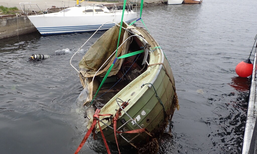 BÅTVRAK: Denne båten ble hevet under ryddedagen i Haugesund. Foto: Tor Andre Johannessen BÅTVRAK: Denne båten ble hevet under ryddedagen i Haugesund. Foto: Tor Andre Johannessen