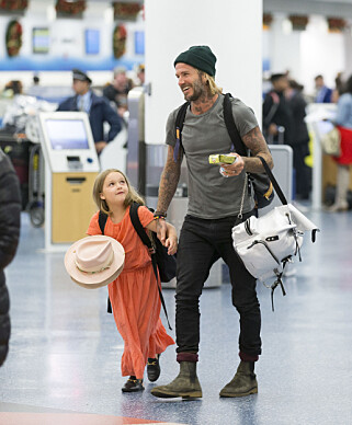 LIKER FOTBALL: Dattera Harper (6) spiller fortsatt fotball. Beckham er glad for det. Foto: Splash News LIKER FOTBALL: Dattera Harper (6) spiller fortsatt fotball. Beckham er glad for det. Foto: Splash News