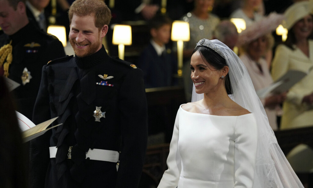 FORNØYDE: Prins Harry og Meghan Markle var tydelig fornøyd etter at erkebiskopen kunngjorde at paret nå er rette ektefolk. Foto: NTB Scanpix FORNØYDE: Prins Harry og Meghan Markle var tydelig fornøyd etter at erkebiskopen kunngjorde at paret nå er rette ektefolk. Foto: NTB Scanpix