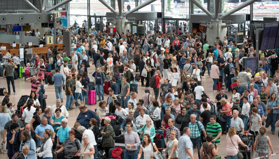 Barna skulle vært på skolen, så ble foreldrene tatt på fersken på flyplassen Barna skulle vært på skolen, så ble foreldrene tatt på fersken på flyplassen