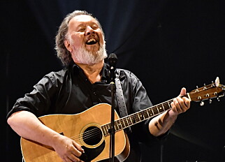 I OPERAEN: Bjørn Eidsvåg med band og gjester hadde konsert i Operaen lørdag kveld. Foto: Lars Eivind Bones I OPERAEN: Bjørn Eidsvåg med band og gjester hadde konsert i Operaen lørdag kveld. Foto: Lars Eivind Bones