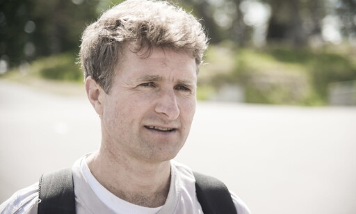 I DYBDEN PÅ BRÅ: Thor Gotaas kommer med boken "Oddvar Brå. Et skiløperliv" til høsten. Han mener selv at boken kommer til å skape overskrifter. Foto: Andreas Lekang I DYBDEN PÅ BRÅ: Thor Gotaas kommer med boken "Oddvar Brå. Et skiløperliv" til høsten. Han mener selv at boken kommer til å skape overskrifter. Foto: Andreas Lekang