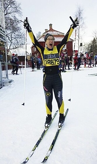 GÅR FORBI: Gudrun synes det er ekstra gøy å kunne gå forbi fedrene til førskolebarna i skisporet. Foto: Privat GÅR FORBI: Gudrun synes det er ekstra gøy å kunne gå forbi fedrene til førskolebarna i skisporet. Foto: Privat