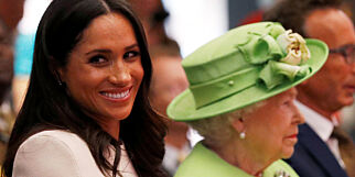 image: Gjennomsiktige klær, bare legger og «bustete» hår. Slik gir Meghan blaffen i den kongelige nei-lista