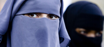Nederland innfører forbud mot burka og nikab Nederland innfører forbud mot burka og nikab