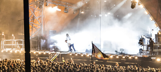Gorillaz-rapper falt av scenen på Roskilde - måtte avbryte konsert Gorillaz-rapper falt av scenen på Roskilde - måtte avbryte konsert