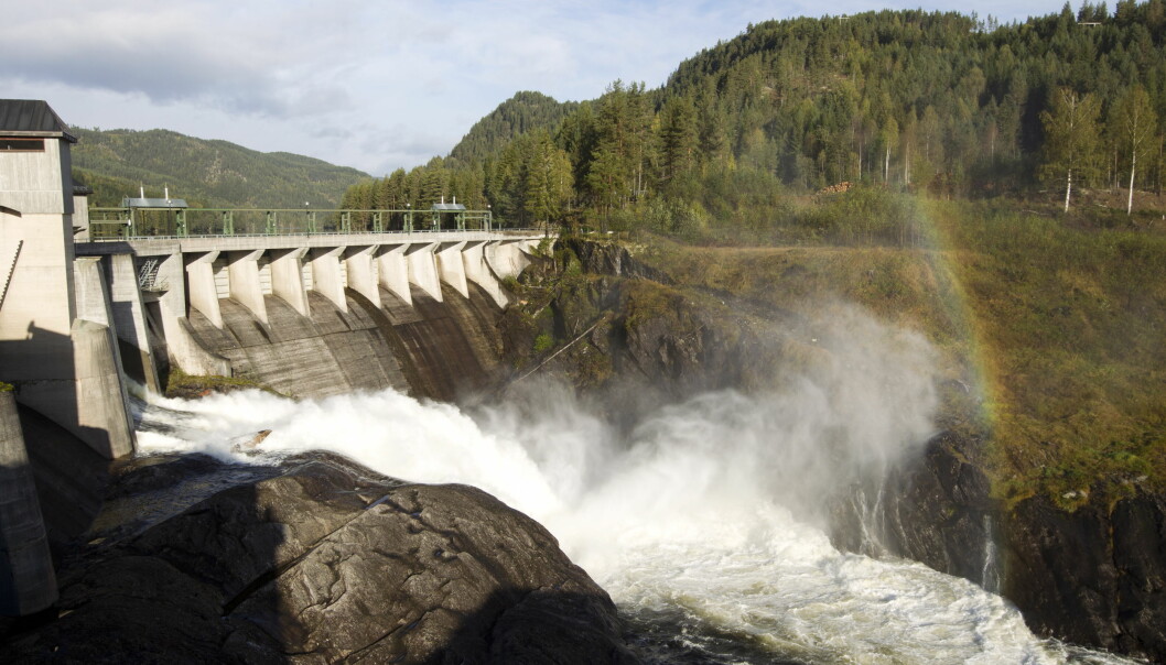 Prissjokk på strøm: Du må betale 3000 kroner mer i år enn i fjor Prissjokk på strøm: Du må betale 3000 kroner mer i år enn i fjor