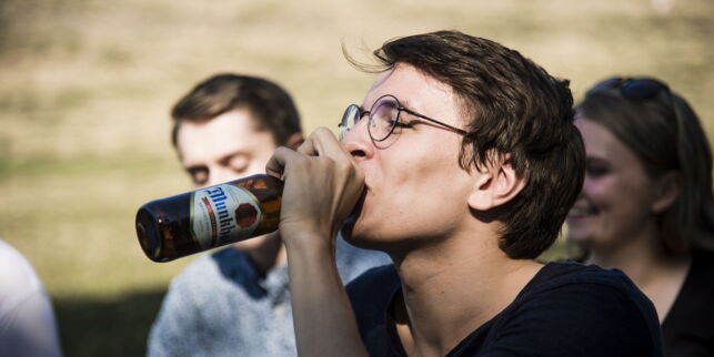 image: - Det er å straffe vanlige folk som bare vil kose seg