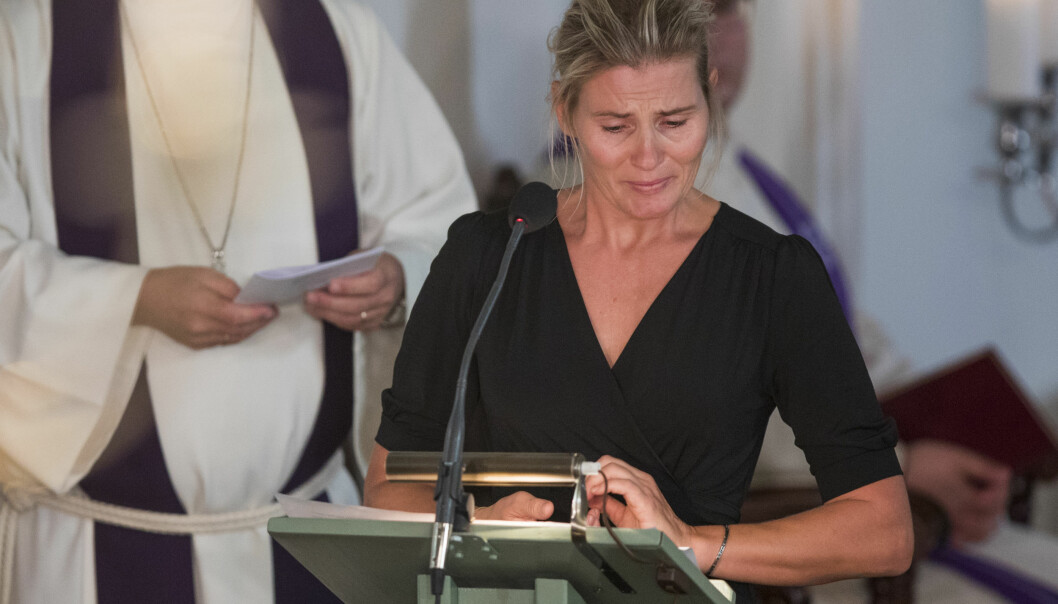 <strong>I SORG:</strong> Da Marit Stenshorne fortalte om kjæresten, slet hun med å holde tårene tilbake. Foto: Trond Reidar Teigen / NTB scanpix <strong>I SORG:</strong> Da Marit Stenshorne fortalte om kjæresten, slet hun med å holde tårene tilbake. Foto: Trond Reidar Teigen / NTB scanpix