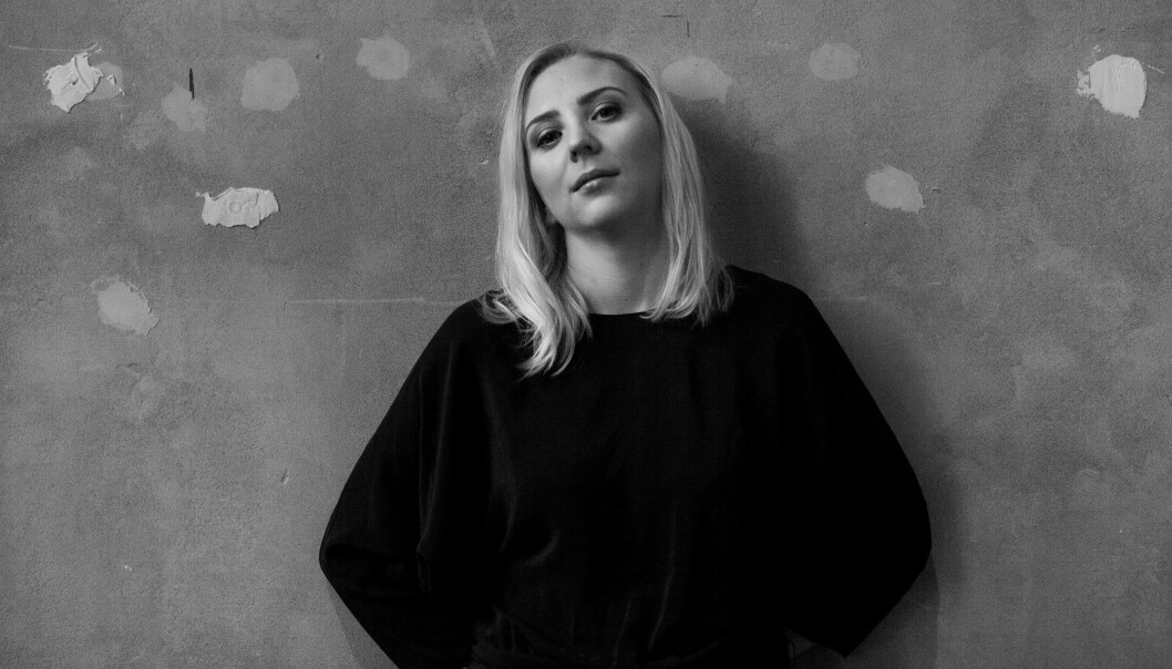 EFFEKTIVT: Musikkterapi kan få pasientene til å enten lytte til musikk, skrive tekster til musikk eller synge selv. Marthe opplever at musikken ofte finner frem til den personen pasienten er utenfor diagnosen. FOTO: Åsa Maria Mikkelsen EFFEKTIVT: Musikkterapi kan få pasientene til å enten lytte til musikk, skrive tekster til musikk eller synge selv. Marthe opplever at musikken ofte finner frem til den personen pasienten er utenfor diagnosen. FOTO: Åsa Maria Mikkelsen