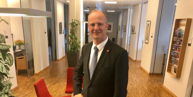 image: Solvik-Olsen ut av regjeringen - Dale ny samferdselsminister