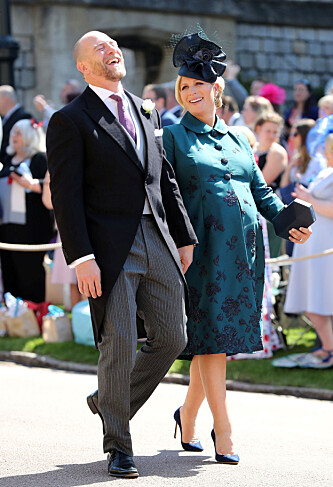 ENORM STØTTE: Zara Tindall sier at ektemannen Mike Tindall har vært en stor støtte for henne i den tøffe tiden. Her er ekteparet fotografert på vei inn i bryllupet til prins Harry og hertuginne Meghan i mai. Da var hun høygravid med datteren Lena Elizabeth. FOTO: NTB Scanpix ENORM STØTTE: Zara Tindall sier at ektemannen Mike Tindall har vært en stor støtte for henne i den tøffe tiden. Her er ekteparet fotografert på vei inn i bryllupet til prins Harry og hertuginne Meghan i mai. Da var hun høygravid med datteren Lena Elizabeth. FOTO: NTB Scanpix