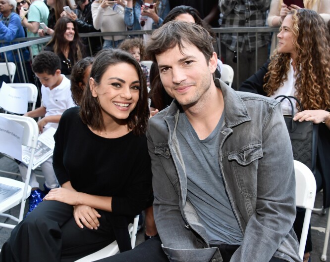 STARTET SOM VENNER: Skuespillerparet Mila Kunis og Ashton Kutcher har kjent hverandre siden slutten av 90-tallet. Det tok likevel lang tid før vennskapet utviklet seg til noe mer. Foto: NTB scanpix STARTET SOM VENNER: Skuespillerparet Mila Kunis og Ashton Kutcher har kjent hverandre siden slutten av 90-tallet. Det tok likevel lang tid før vennskapet utviklet seg til noe mer. Foto: NTB scanpix