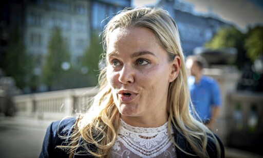 BEKYMRET: Hanne Charlotte Schjelderup vil ha bemanningsnorm og øremerkede stillinger til jordmødre. Foto: Bjørn Langsem / Dagbladet BEKYMRET: Hanne Charlotte Schjelderup vil ha bemanningsnorm og øremerkede stillinger til jordmødre. Foto: Bjørn Langsem / Dagbladet