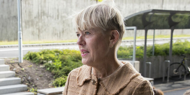 image: Embetskvinnen som trodde hun var dronning