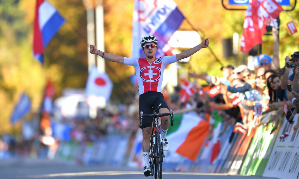 VERDENSMESTER: Marc Hirschi tok U23-tittelen i Innsbruck. FOTO: Tim de Waele/Getty Images VERDENSMESTER: Marc Hirschi tok U23-tittelen i Innsbruck. FOTO: Tim de Waele/Getty Images