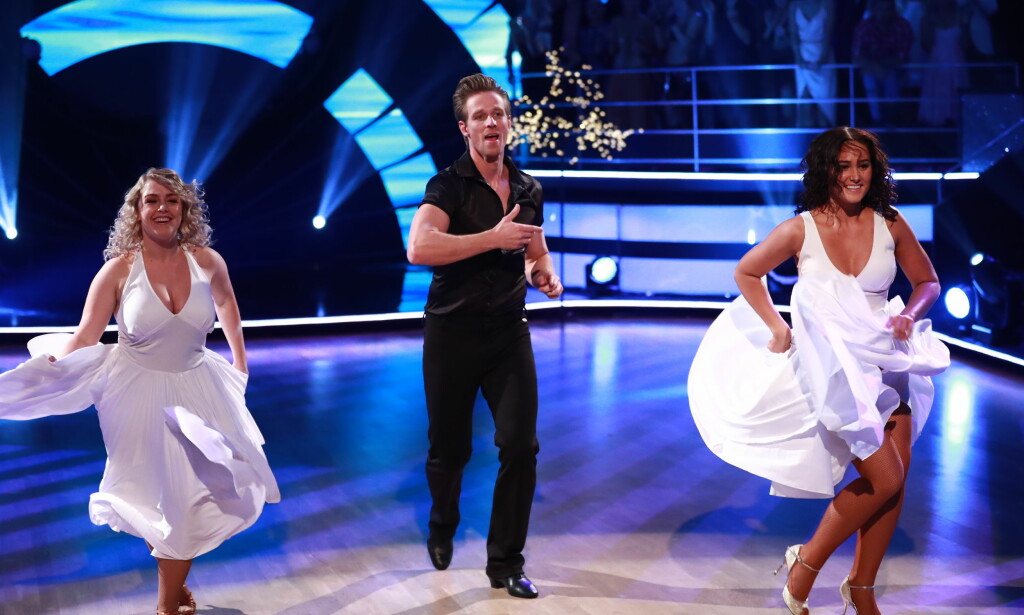 SØSKENFLOKKEN: Jan Gunnar og Rikke fikk med seg en ekstra danser i store deler av koreografien, som symboliserte Jan Gunnars søskenflokk. Foto: NTB Scanpix SØSKENFLOKKEN: Jan Gunnar og Rikke fikk med seg en ekstra danser i store deler av koreografien, som symboliserte Jan Gunnars søskenflokk. Foto: NTB Scanpix