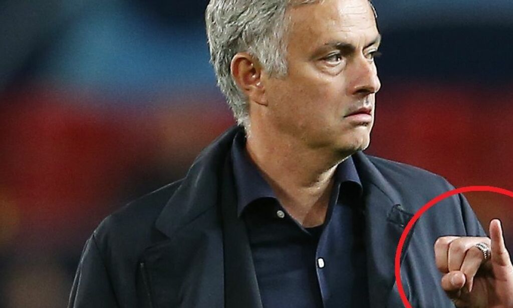 image: Bisarr Mourinho-finger skaper spekulasjoner