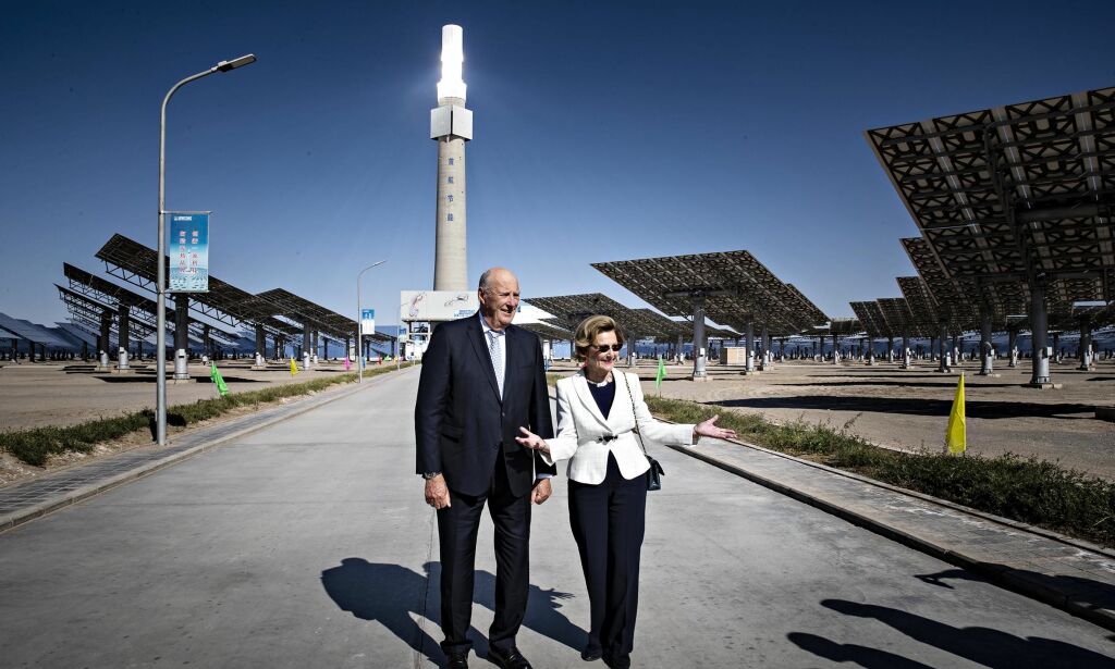 image: Disse solanleggene gir håp om grønn revolusjon. Men satelittbilder avslører den dystre sannheten