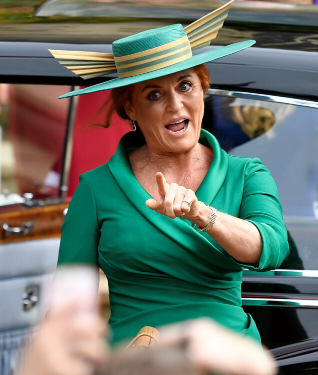 <strong>I GODT HUMØR:</strong> Brudens mor, Sarah Ferguson. Foto: NTB scanpix <strong>I GODT HUMØR:</strong> Brudens mor, Sarah Ferguson. Foto: NTB scanpix