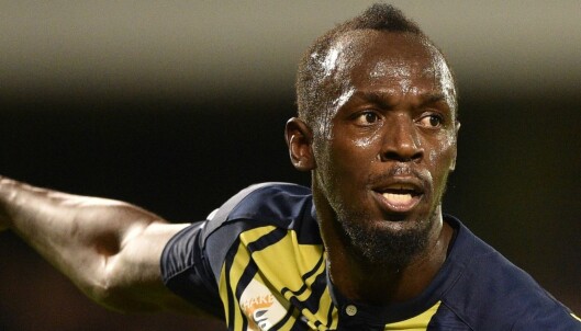Usain Bolt med dobbel i sin første kamp fra start Usain Bolt med dobbel i sin første kamp fra start
