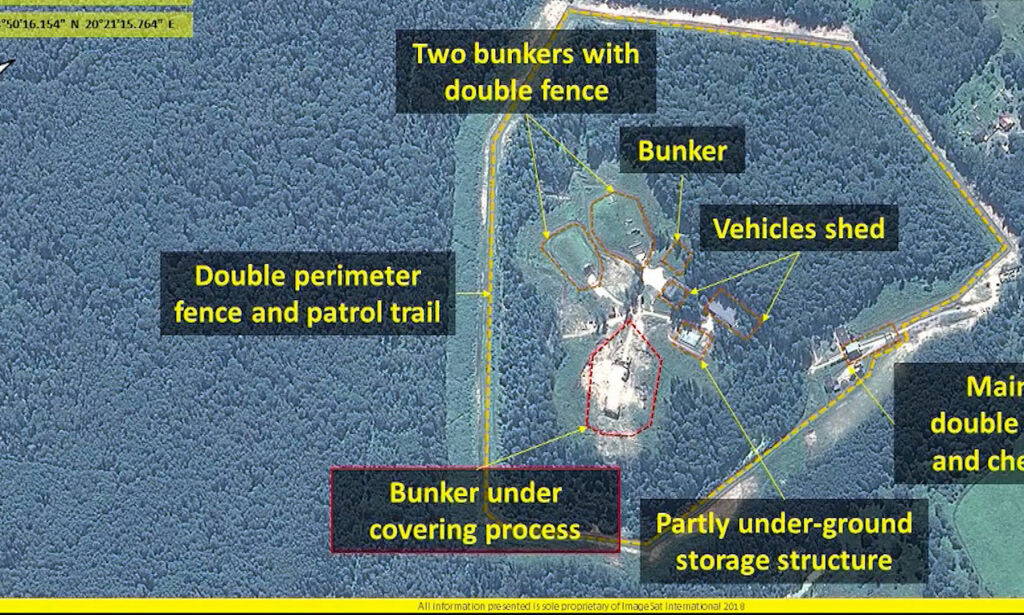 image: Her viser russerne militære muskler - rett ved Natos dørstokk