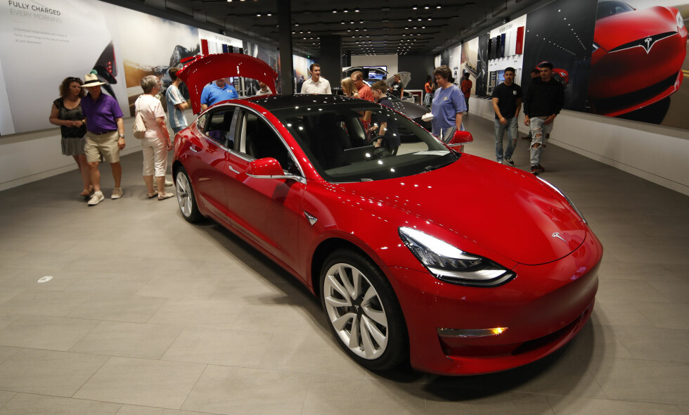 PÅ LISTA: Tesla-kjøperne er blant eierne som har sagt sin mening om de er fornøyd eller ei i Kantar TNS' ferske undersøkelse for 2018. Foto: NTB Scanpix PÅ LISTA: Tesla-kjøperne er blant eierne som har sagt sin mening om de er fornøyd eller ei i Kantar TNS' ferske undersøkelse for 2018. Foto: NTB Scanpix